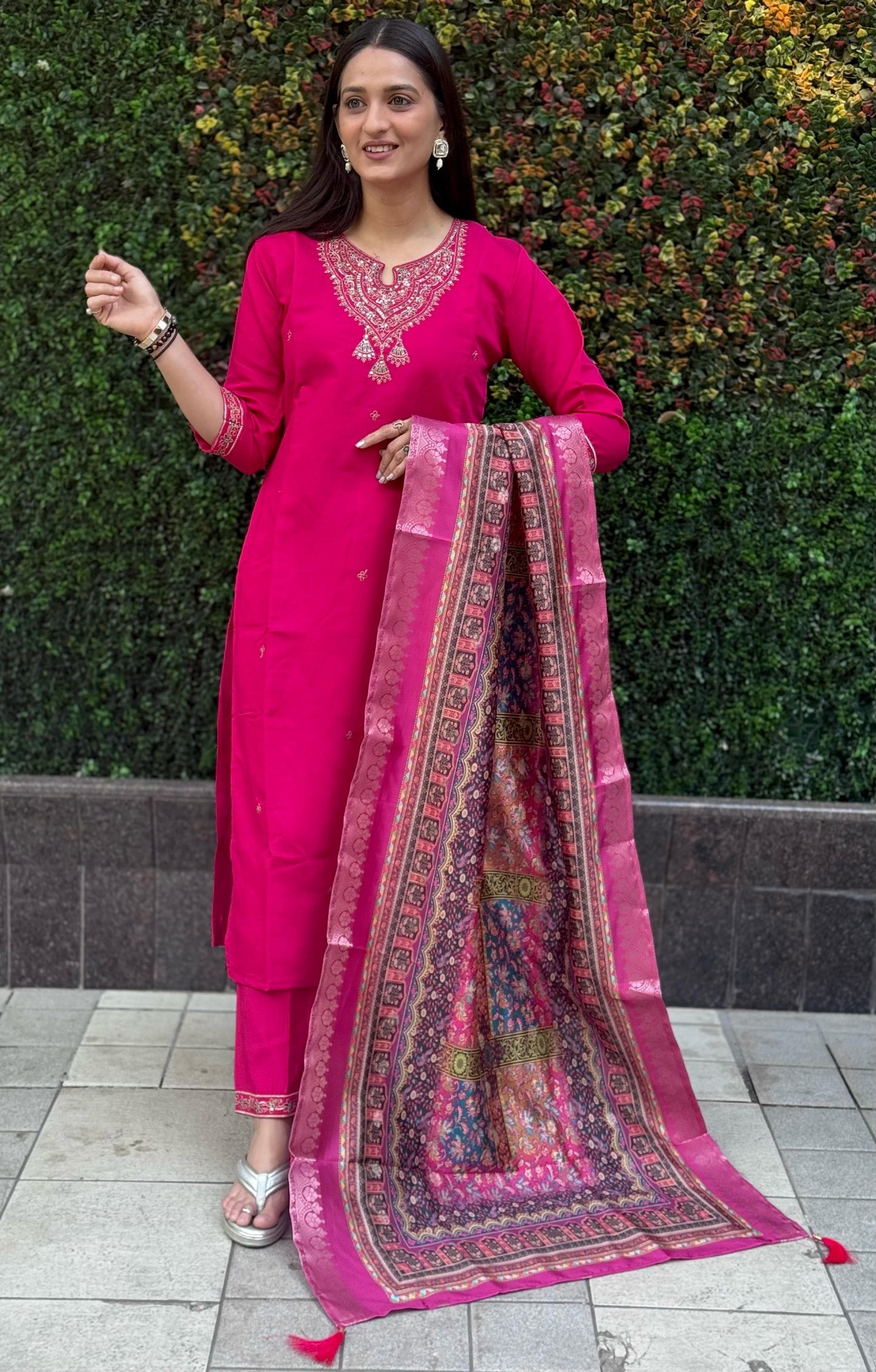 Artasya raagi darkpink kurti pair